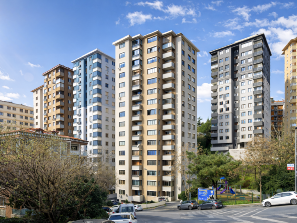 Fulya Sitesi SATILIK DAİRE  3+1 135m2