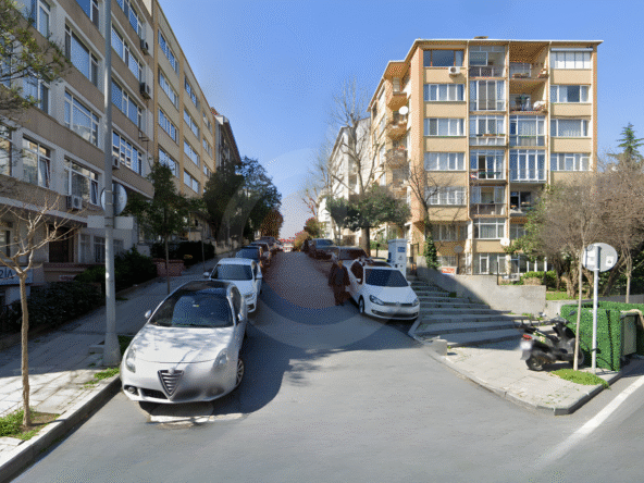 Beşiktaş SATILIK DAİRE Nispetiye Mahallesi 3+1 145m2